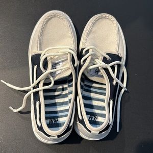 Kids - Navy/beige canvas sneakers (sz 1)